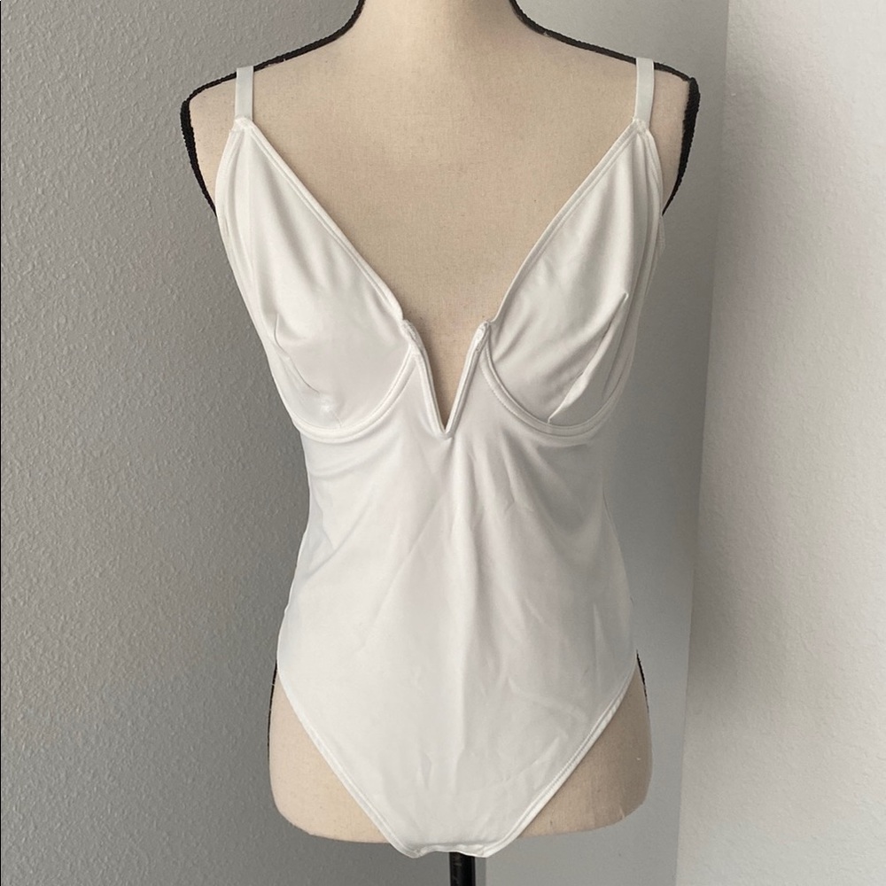 Popilush Shapewear Deep V-Neck Low Back Sculpting Thong Bodysuit
